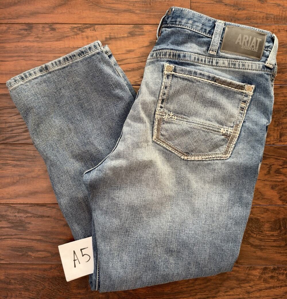 Ariat M2 Relaxed Boot Cut Jeans in Blue Fade Men 38x30 Western Cowboy Denim Work